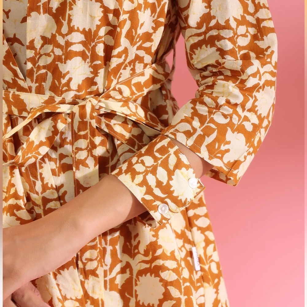 JISORA Motifs with Mustard Jaal on Cotton Shrug - Picture 5 of 12